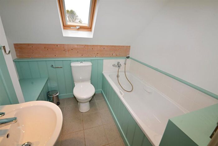 2 Bedroom Cottage For Sale In Dolmenyn, East Jordeston, St Florence, SA70