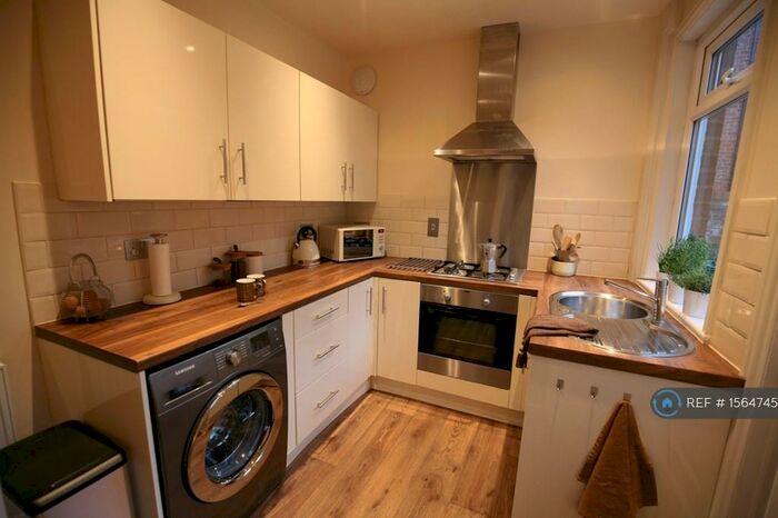 4 Bedroom End Of Terrace House To Rent In Emmanuel Street, Preston, PR1