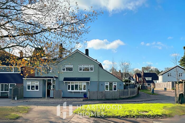 4 Bedroom Detached House For Sale In Tippendell Lane, St. Albans, AL2