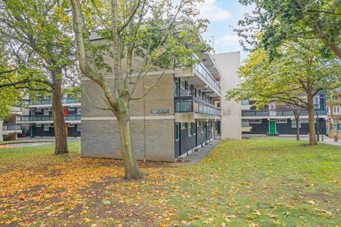 1 Bedroom Flat To Rent In Battersea Bridge, SW11