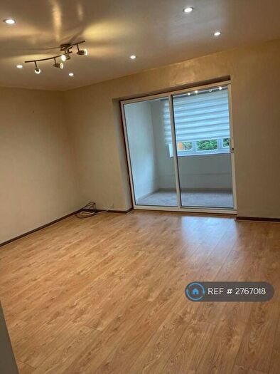 3 Bedroom Terraced House To Rent In Heath Lawn, Flackwell Heath, High Wycombe, HP10