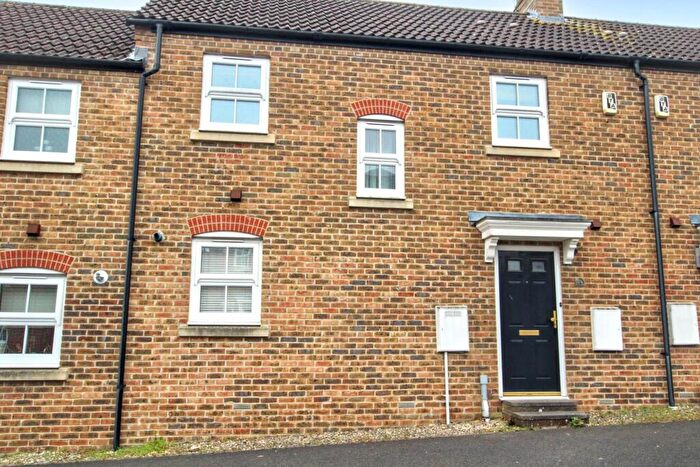 2 Bedroom Terraced House For Sale In Napier Road, Aylesbury, HP19
