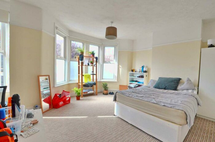 5 Bedroom Terraced House To Rent In Longmead Avenue, Bishopston, BS7