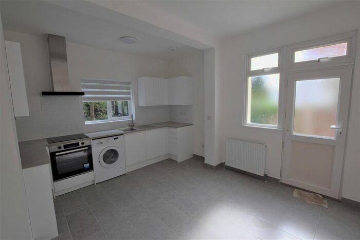 1 Bedroom Flat To Rent In Station Road, Hendon, London, NW4