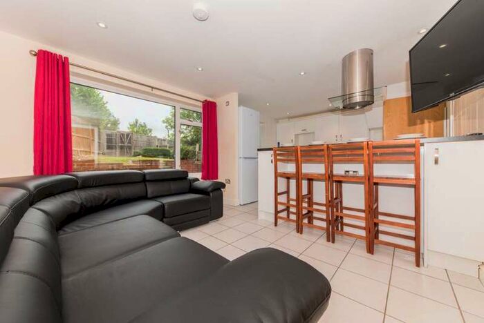 1 Bedroom House To Rent In Crossways, Canterbury, CT2