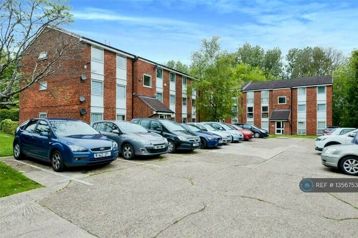 2 Bedroom Flat To Rent In Arkley Road, Hemel Hempstead, HP2