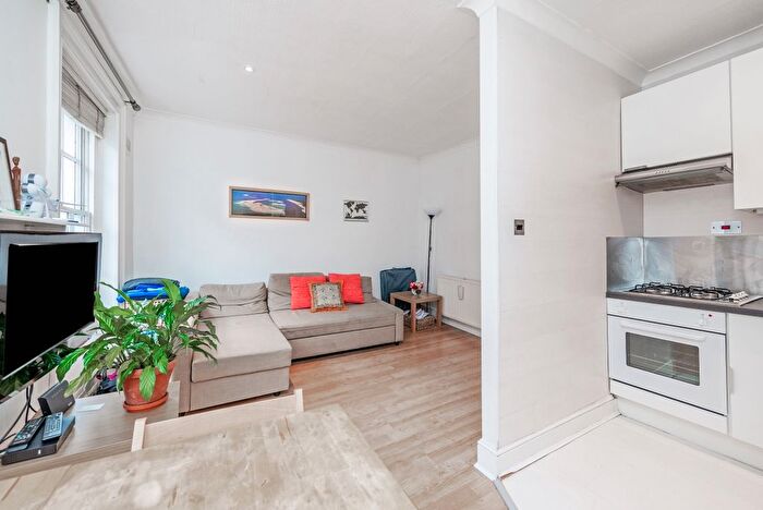 1 Bedroom Flat To Rent In Judd Street, London, WC1H