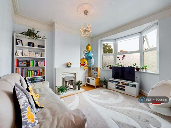 2 Bedroom Terraced House To Rent In Benhill Road, Sutton, SM1