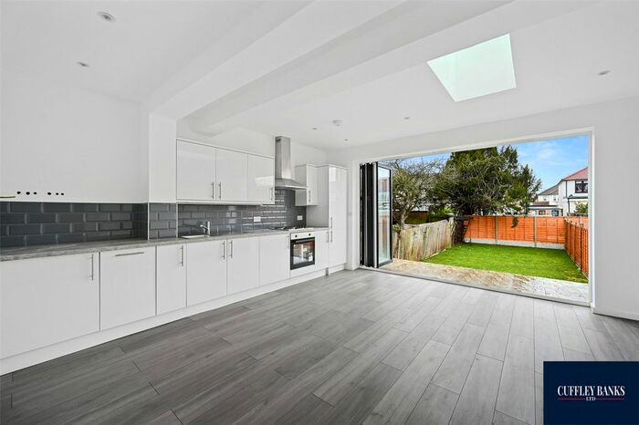 1 Bedroom Flat To Rent In Torrington Road, Perivale, Middlesex, UB6