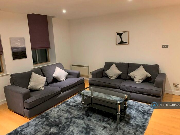 1 Bedroom Flat To Rent In Park House Apartments, Leeds, LS1