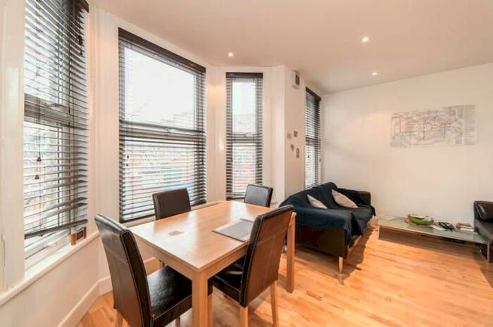 1 Bedroom Flat To Rent In Southwark Bridge Road, London Bridge, SE1