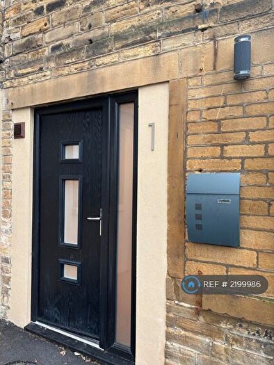 3 Bedroom Flat To Rent In Birds Royd Lane, Brighouse, HD6