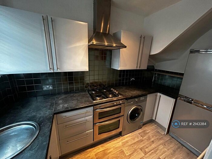 1 Bedroom Terraced House To Rent In Bankfield Road, Leeds, LS4