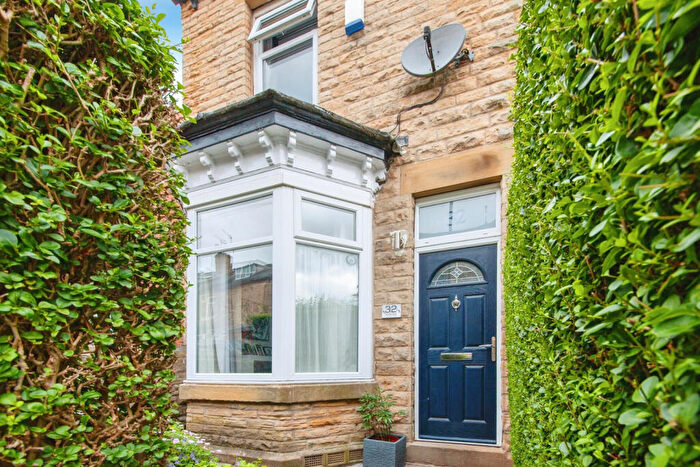 4 Bedroom End Of Terrace House For Sale In Fir Street, Sheffield, South Yorkshire, S6