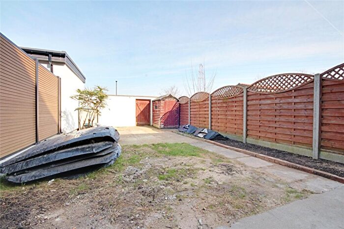 3 Bedroom Terraced House To Rent In Marrilyne Avenue, Enfield, EN3