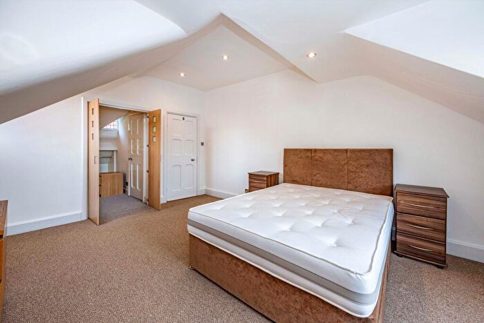 2 Bedroom Apartment To Rent In Newcastle Drive, Nottingham, NG7