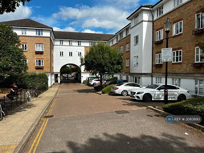 1 Bedroom Flat To Rent In Goddard Place, London, N19