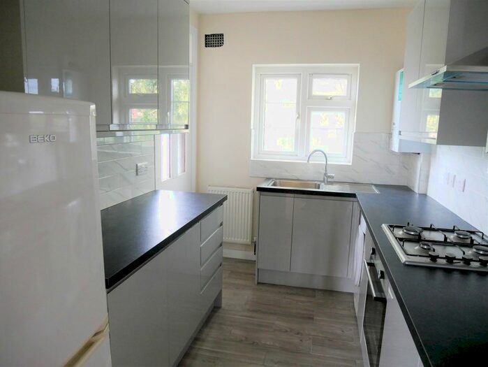 3 Bedroom Flat To Rent In Lampton Court, Lampton Road, Hounslow TW3