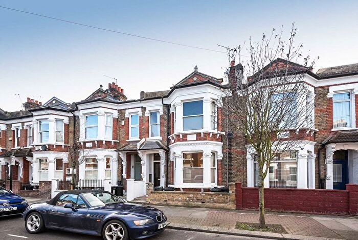 5 Bedroom Property To Rent In Marney Road, London, SW11