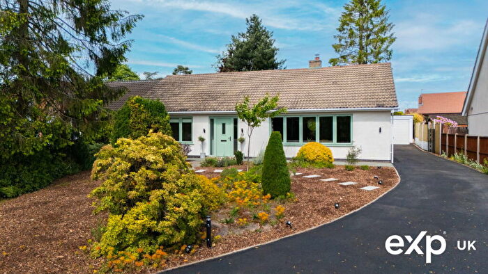 3 Bedroom Detached Bungalow For Sale In Longdale Lane, Ravenshead, NG15