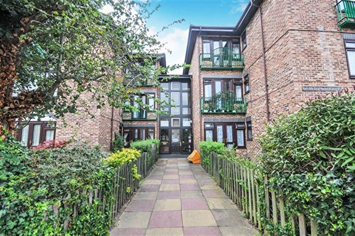 1 Bedroom Flat To Rent In Milton Lodge, Sidcup, DA14