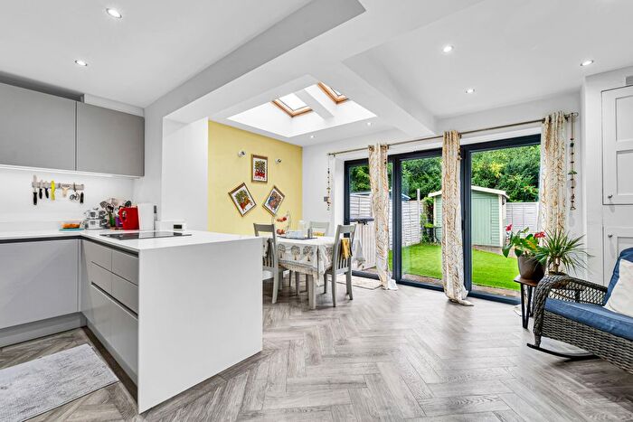 3 Bedroom Terraced House For Sale In Stainash Crescent, Staines-Upon-Thames, TW18