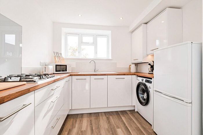 1 Bedroom Flat For Sale In Dart Green, South Ockendon, Essex, RM15