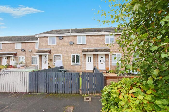 2 Bedroom Terraced House For Sale In Gregory Close, Skelton, York, YO30