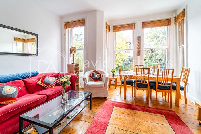 2 Bedroom Flat To Rent In Coolhurst Road, Crouch End, London, N8