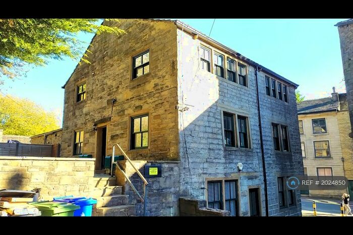 1 Bedroom Flat To Rent In Yorkshire Street, Bacup, OL13