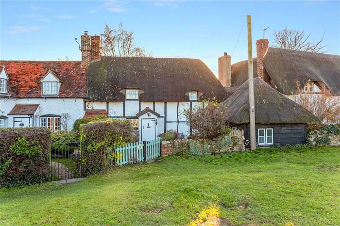 3 Bedroom Semi-Detached House For Sale In Marsh Baldon, Oxford, OX44