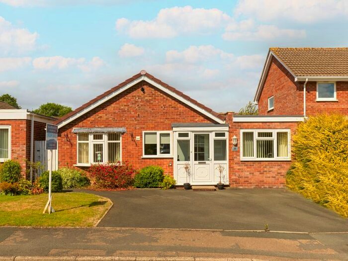 3 Bedroom Detached Bungalow For Sale In Blakeway Close, Broseley, TF12