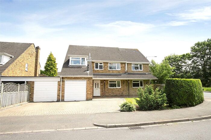 5 Bedroom Detached House For Sale In Farmers Way, Maidenhead, Berkshire, SL6