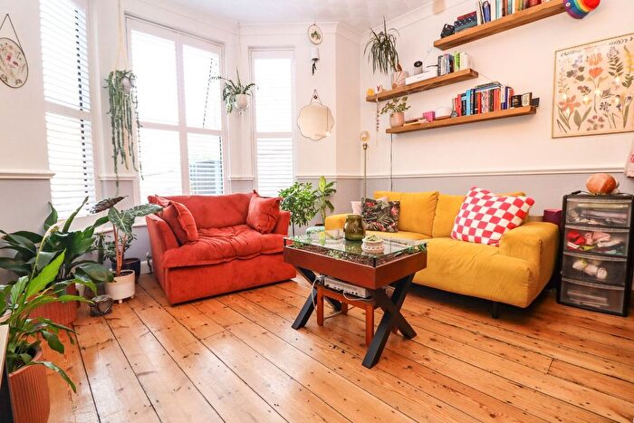 Studio For Sale In Goldington Avenue, Bedford, MK40