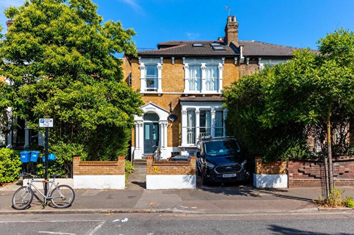 1 Bedroom Flat To Rent In Evering Road, London, E5