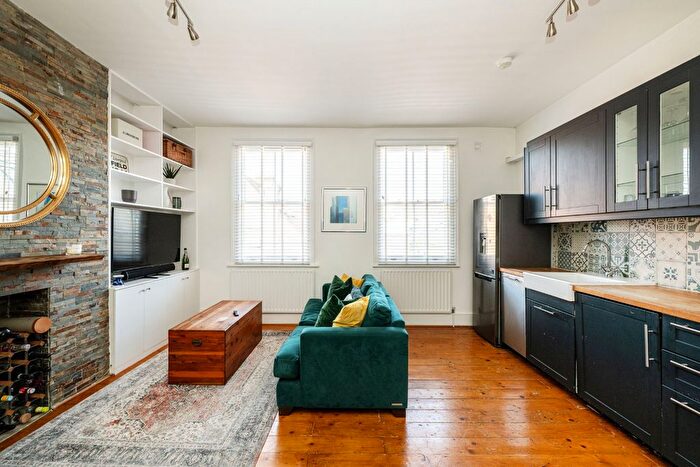 1 Bedroom Flat For Sale In Priory Park Road, London, NW6