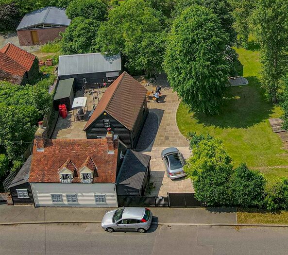 4 Bedroom Cottage For Sale In High Street, Bradwell-On-Sea, Southminster, CM0