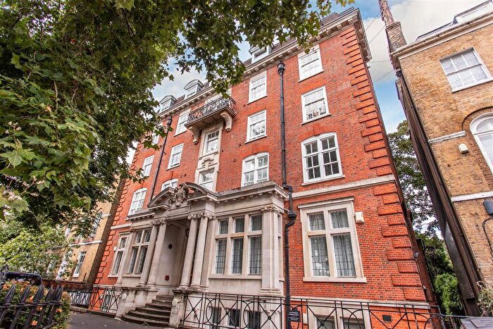 1 Bedroom Flat For Sale In Tredegar House, Bow, E3