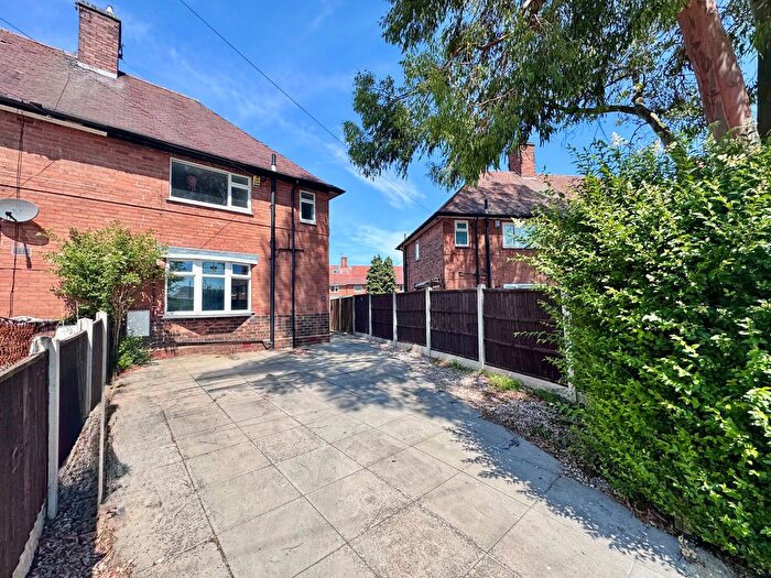 3 Bedroom Terraced House To Rent In Fenwick Close, Nottingham, NG8