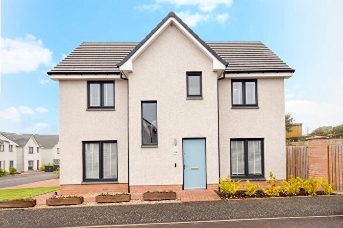 4 Bedroom Detached House For Sale In Daks Place, Larkhall, ML9