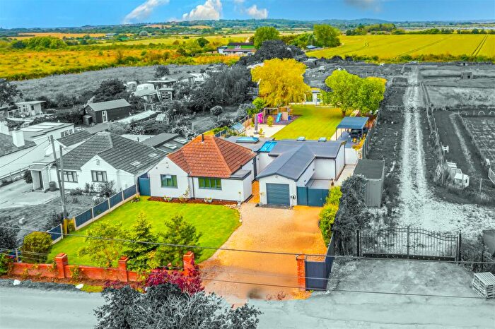 3 Bedroom Detached Bungalow For Sale In Pudsey Hall Lane, Canewdon, Rochford, SS4