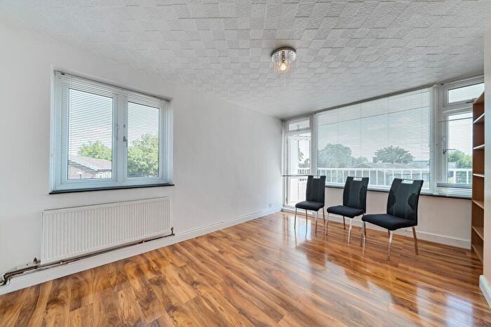 2 Bedroom Flat To Rent In Casterbridge Road London, SE3