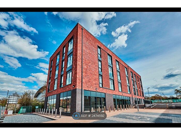 2 Bedroom Flat To Rent In Brambles Crescent, Blythe Valley Park, B90