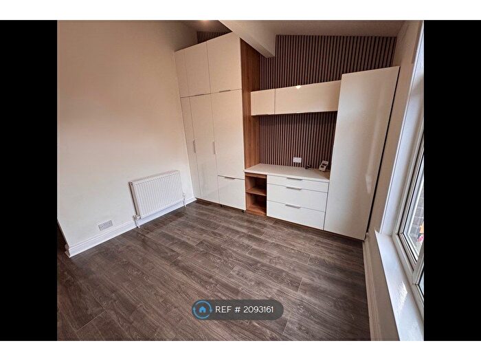 1 Bedroom Flat To Rent In Victoria Street, Denton, Manchester, M34