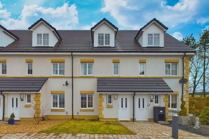 3 Bedroom Town House For Sale In Quinn Court, Lanark, ML11