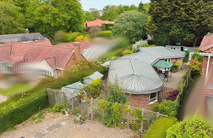2 Bedroom Detached Bungalow For Sale In The Hideaway, Little Crowtree Lane, Louth, LN11