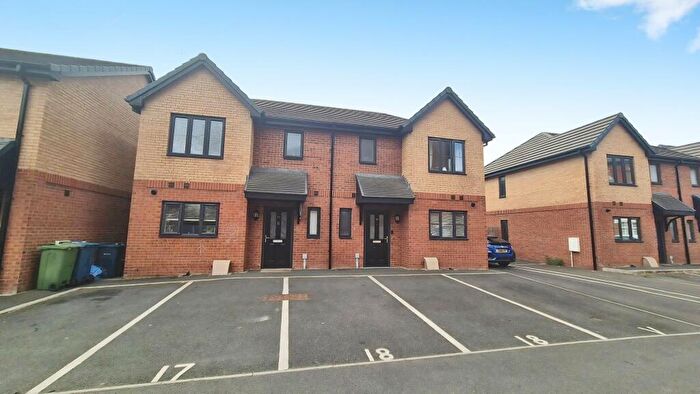 3 Bedroom Semi-Detached House For Sale In Wheeldon Close, Stafford, ST16