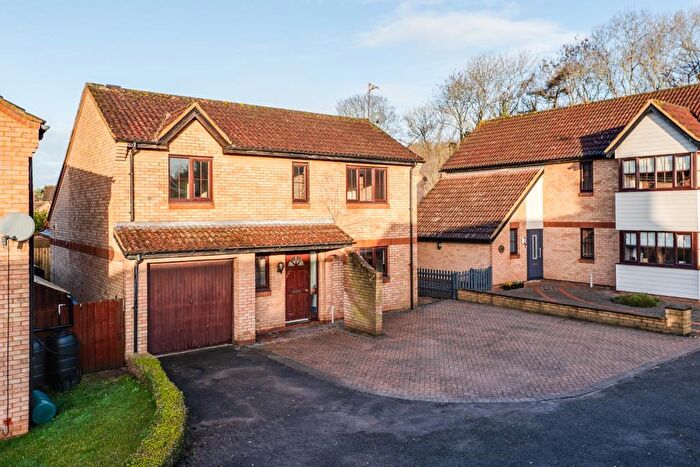 4 Bedroom Detached House For Sale In Malvern Close, Kettering, NN16