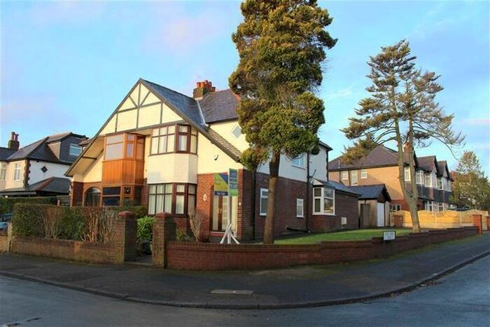 4 Bedroom Semi-Detached House To Rent In Yewlands Avenue, Fulwood, Preston, PR2