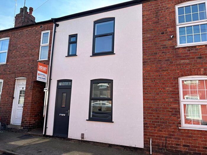 2 Bedroom Terraced House To Rent In Russell Street, Lincoln, LN5